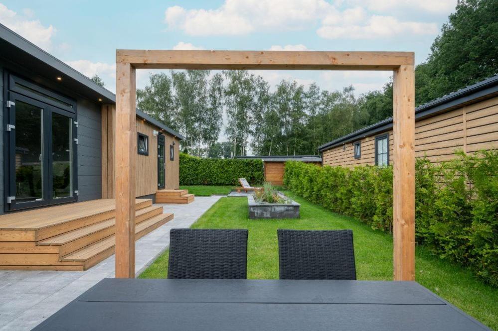 Recreatiepark Maas En Bos Hotell Wellerlooi Exteriör bild
