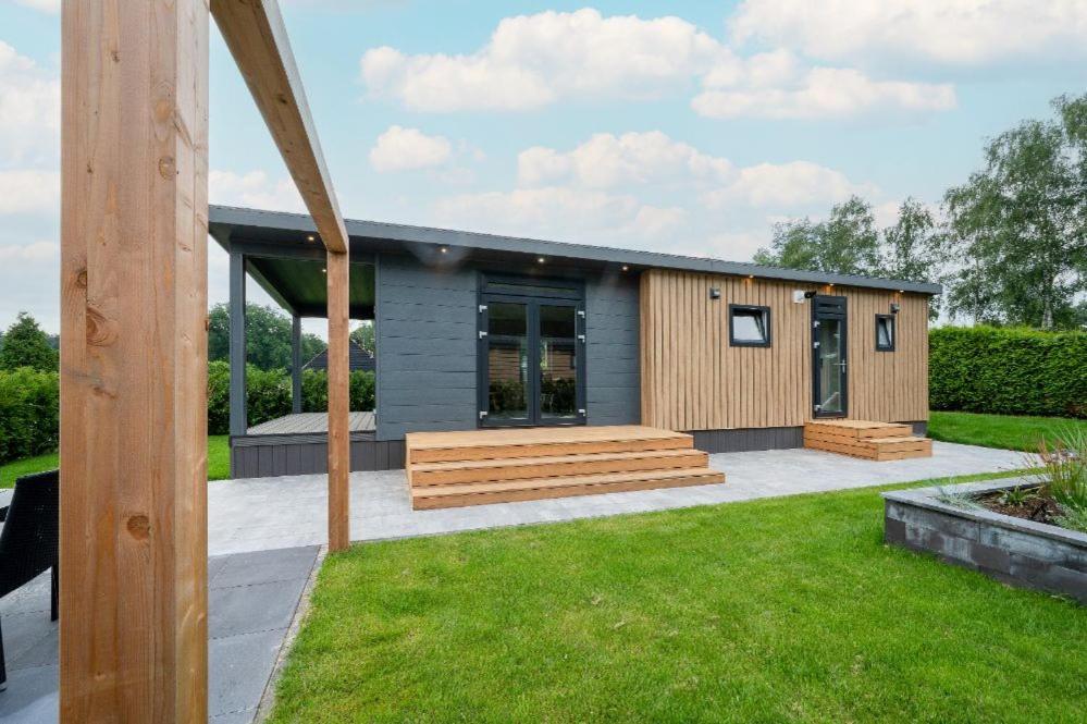 Recreatiepark Maas En Bos Hotell Wellerlooi Exteriör bild