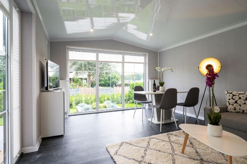Recreatiepark Maas En Bos Hotell Wellerlooi Exteriör bild